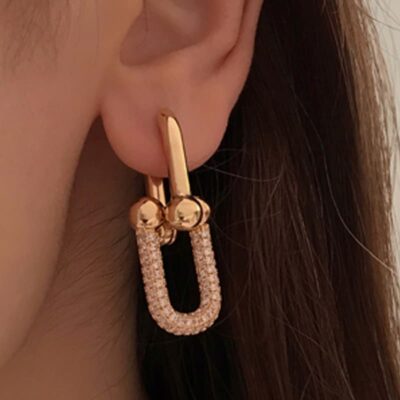 گوشواره زنانه نگین دار مدل رستا2