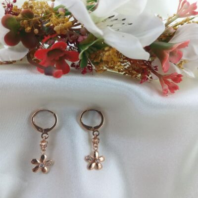 گوشواره دخترانه مدل بابونه 02